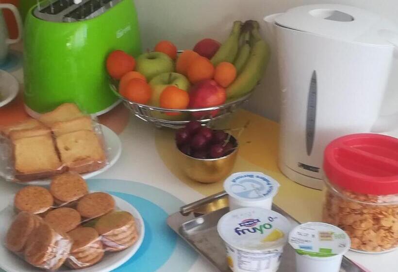 سوییت خانوادگی, Isabel