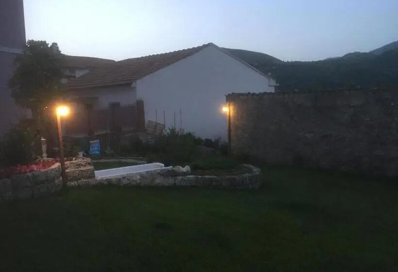スタンダード４人部屋, Villa Alemi