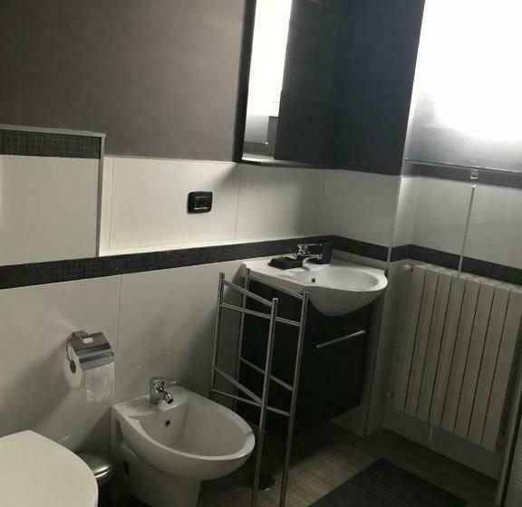 اتاق استاندارد چهار تخته, Raya 28