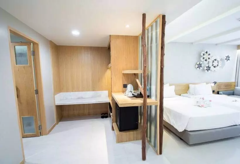 اتاق لوکس, Andaman Cannacia Resort & Spa   Sha Extra Plus