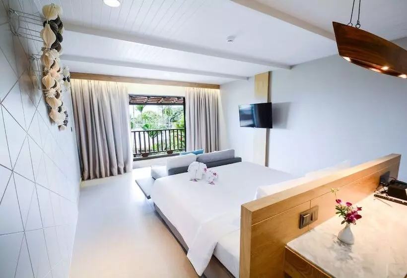 اتاق لوکس با چشم‌انداز دریا, Andaman Cannacia Resort & Spa   Sha Extra Plus