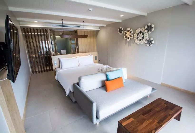 اتاق لوکس با چشم‌انداز دریا, Andaman Cannacia Resort & Spa   Sha Extra Plus