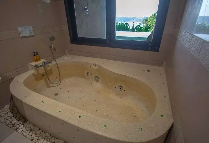 ویلای 1 خوابه با چشم‌انداز دریا, Andaman Cannacia Resort & Spa   Sha Extra Plus