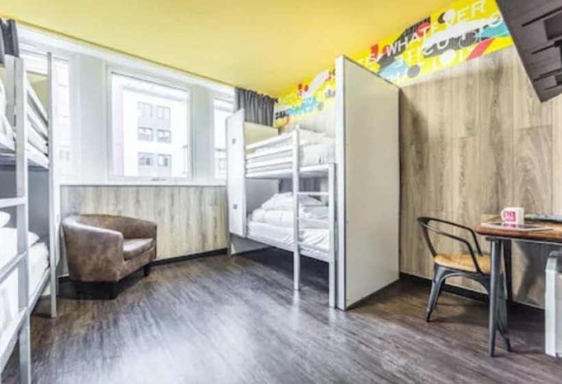 חדר סטנדרט לארבעה, Euro Hostel Glasgow