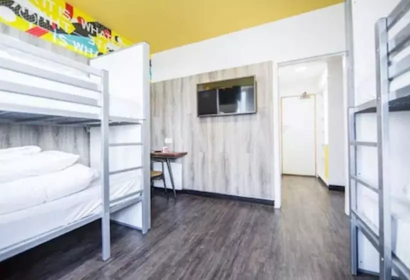 تختخواب در اتاق مشترک, Euro Hostel Glasgow