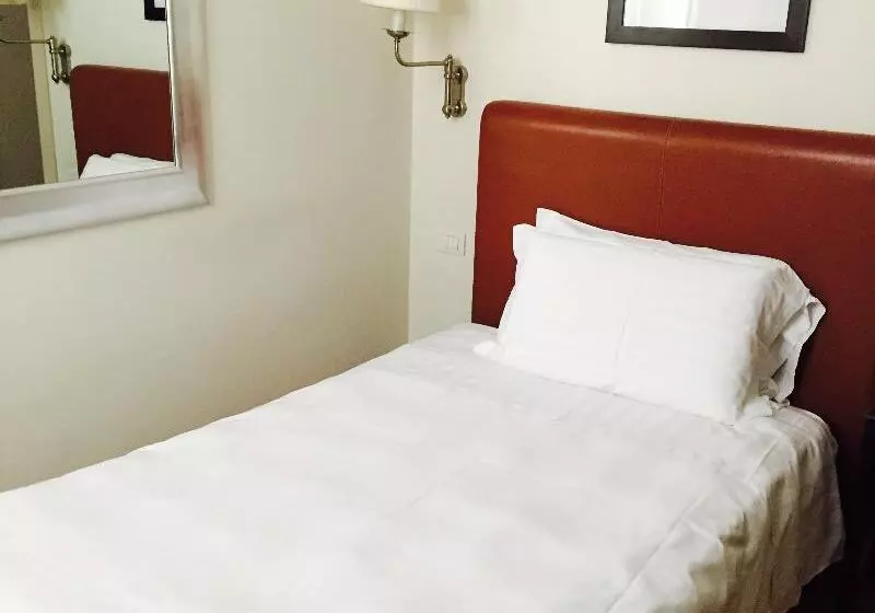 اتاق استاندارد یک نفره, Albergo Santa Chiara