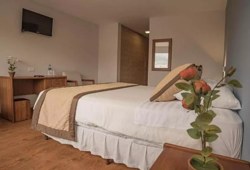 اتاق استاندارد, Ambato