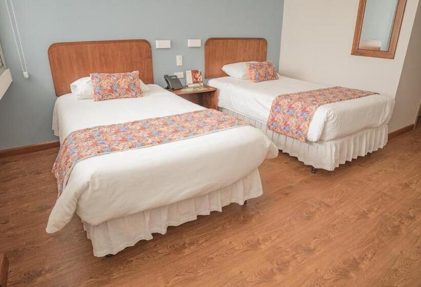 スタンダードルーム, Ambato