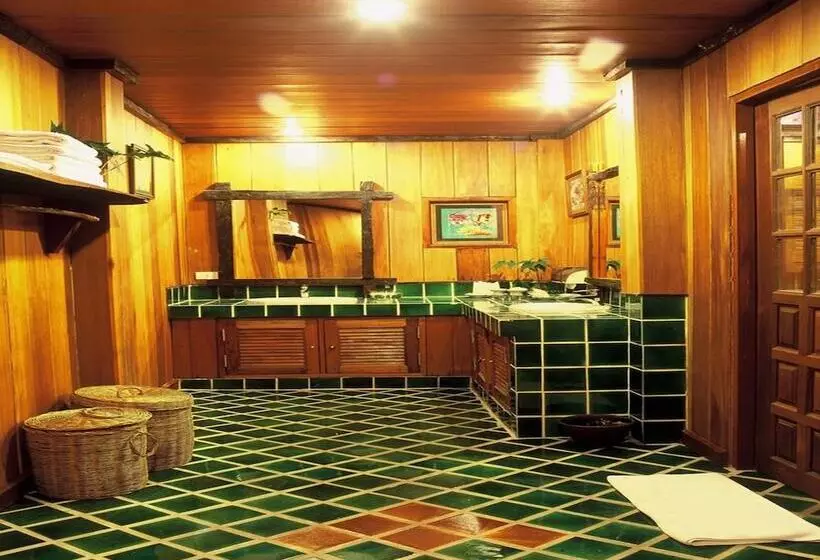 اتاق خانوادگی, Banpu Koh Chang Resort