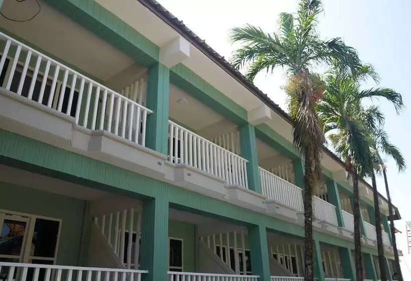 اتاق سوپریور سه تخته, Banpu Koh Chang Resort