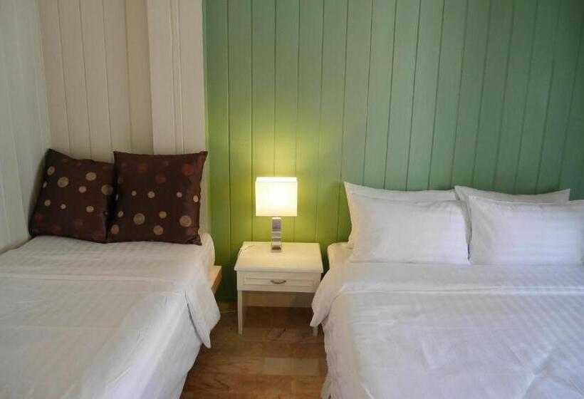 수피리어 트리플 룸, Banpu Koh Chang Resort