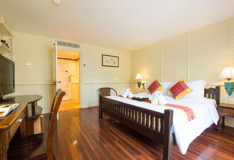 اتاق سوپریور با تخت بزرگ, Buddy Lodge, Khaosan Road