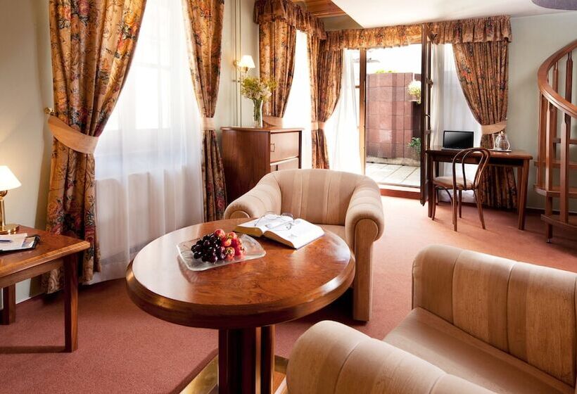 套房, Concertino Zlata Husa