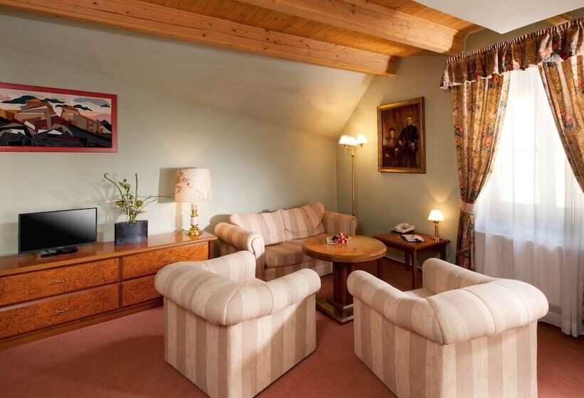 套房, Concertino Zlata Husa