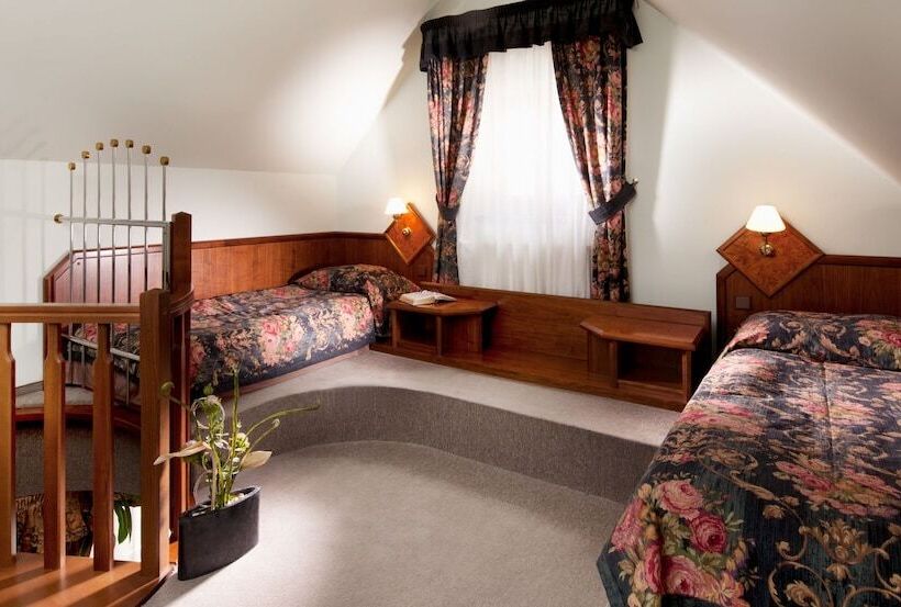 套房, Concertino Zlata Husa