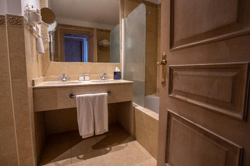 패밀리 룸, Globales Paraíso Beach