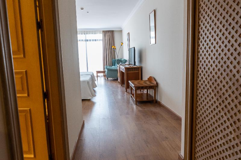 패밀리 룸, Globales Paraíso Beach