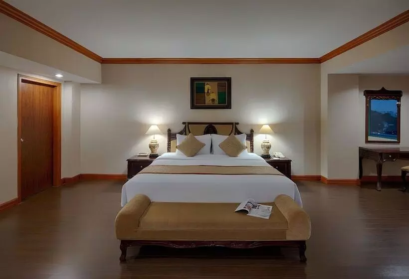海の見えるエクゼクティブスイート, Halong Plaza