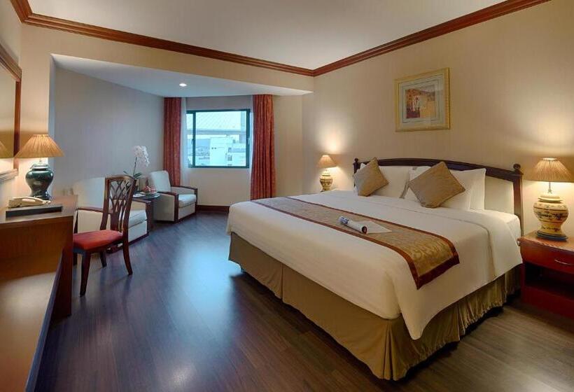 اتاق لوکس با چشم‌انداز دریا, Halong Plaza