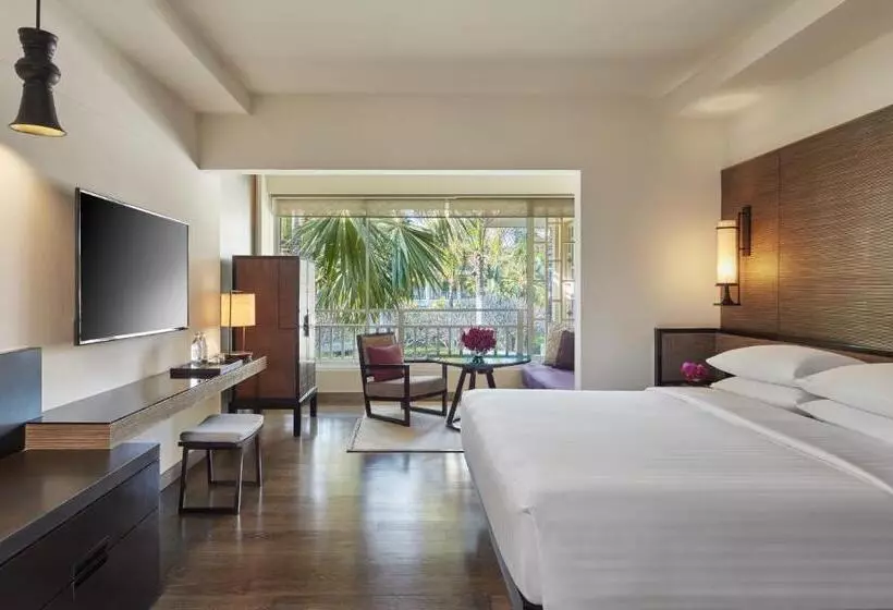 Club Room King Bed, Hyatt Regency Hua Hin