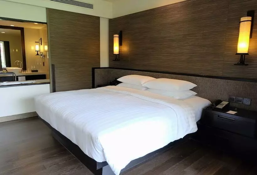 سوئیت پریمیوم, Hyatt Regency Hua Hin