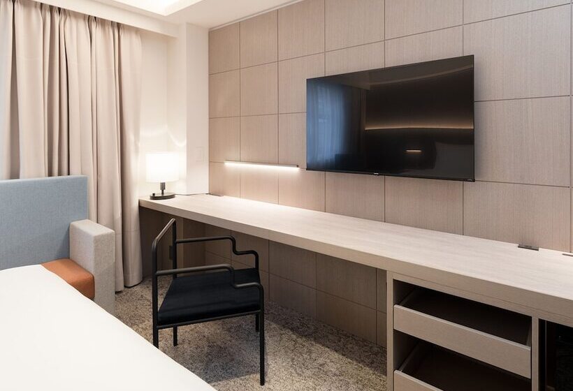 高级大房间, Il Palazzo