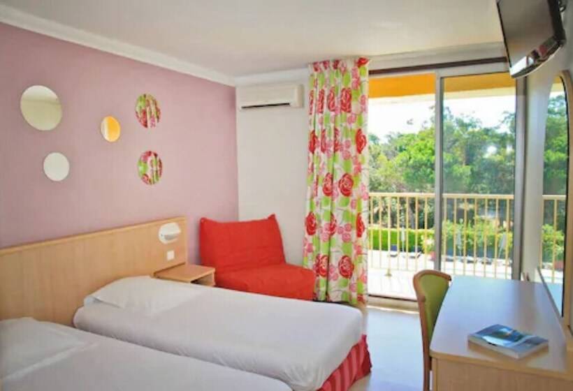 标准单人间, Isola Hôtel