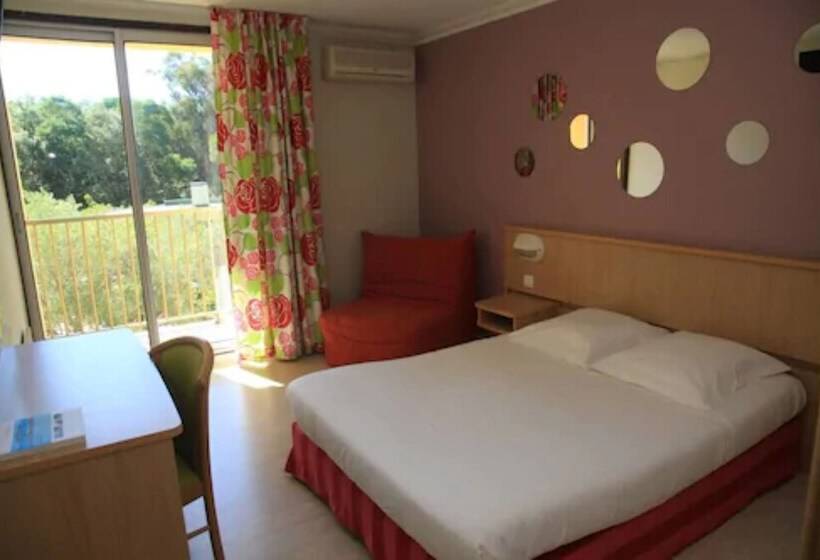 标准间, Isola Hôtel