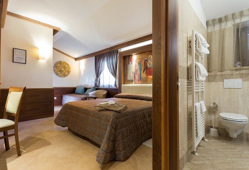 غرفة قياسية ثلاثية, La Terrazza Restaurant & Spa