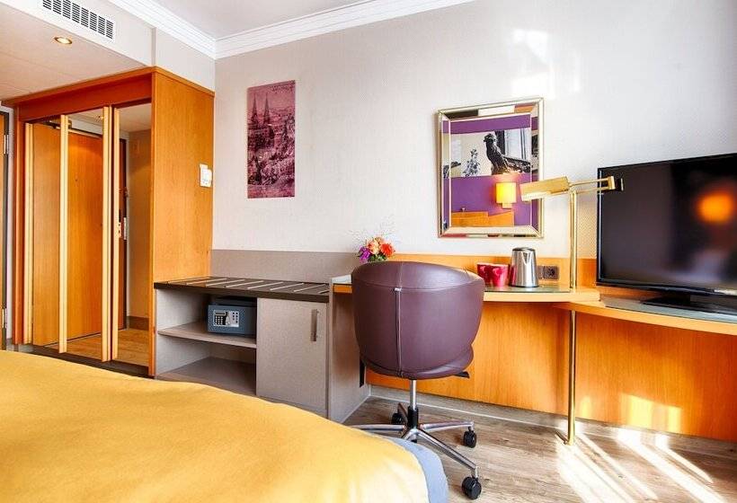 Номер Комфорт, Leonardo Royal Hotel Köln   Am Stadtwald