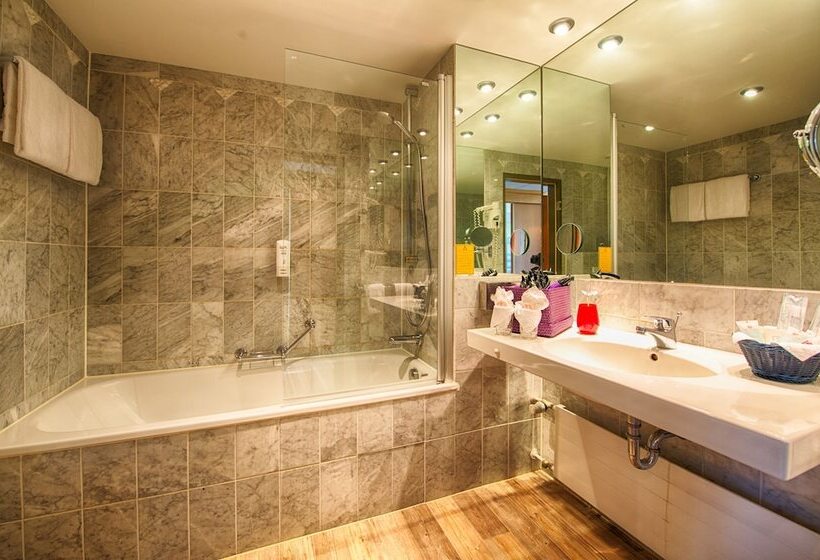 디럭스 룸, Leonardo Royal Hotel Köln   Am Stadtwald