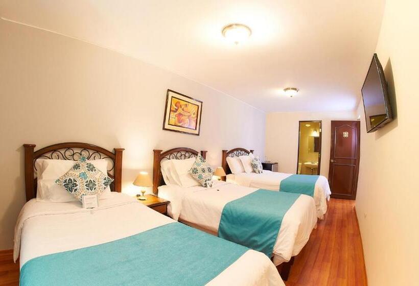 חדר סטנדרט לשלושה, Los Tambos Colonial