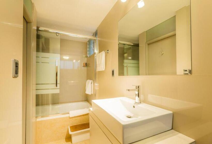 חדר סטנדרט עם מיטת קינג, Los Tambos Colonial