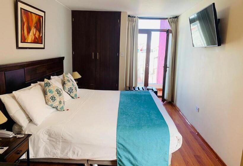 חדר סופריור, Los Tambos Colonial