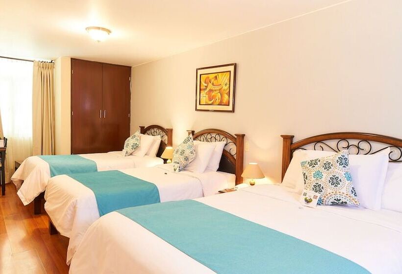 חדר סטנדרט לשלושה, Los Tambos Colonial