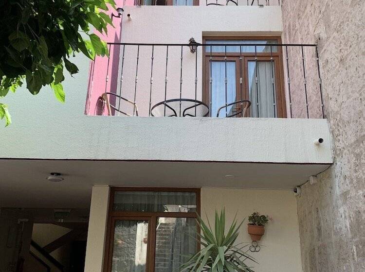 חדר סופריור, Los Tambos Colonial