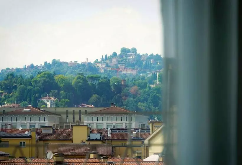 اتاق پرستیژ, Mercure Bergamo Centro Palazzo Dolci