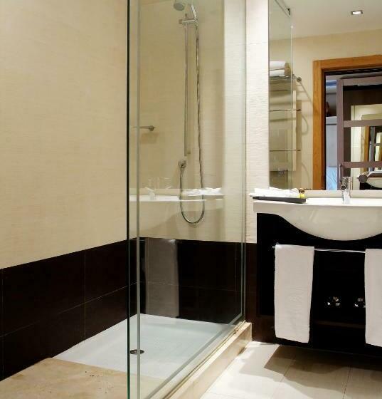 Номер Стандарт с доступом в Спа, Oca Palacio De La Llorea Hotel & Spa