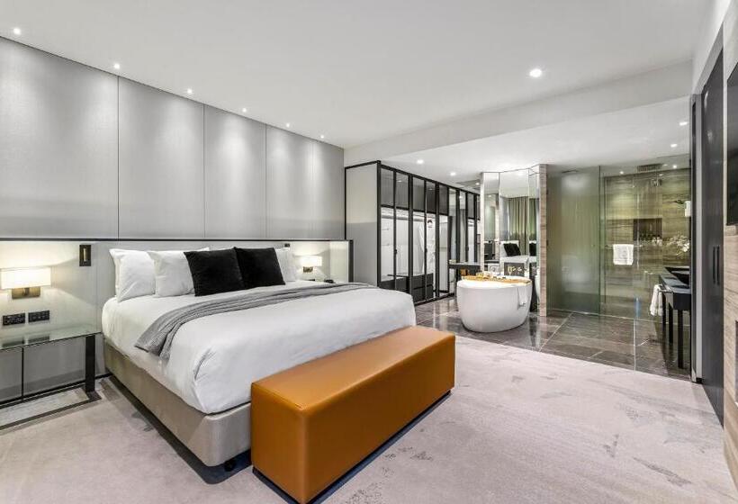 스위트, Peppers Waymouth