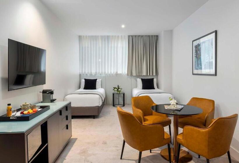 패밀리 스위트, Peppers Waymouth