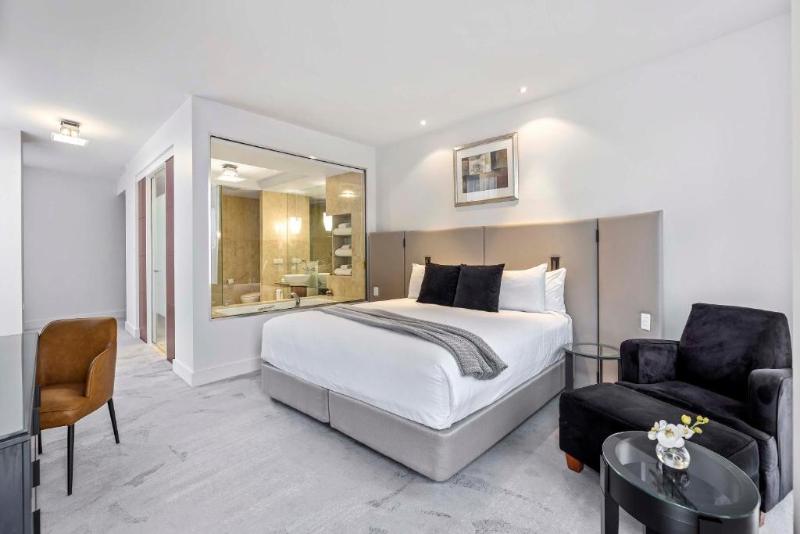 디럭스 룸, Peppers Waymouth