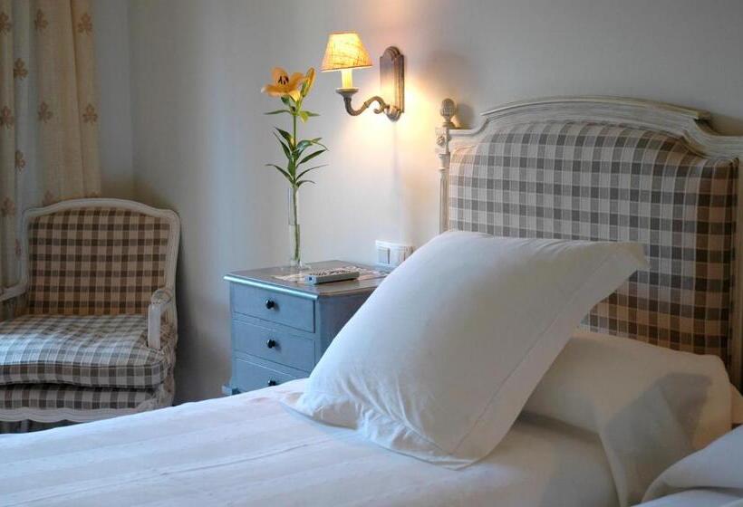 Номер Стандарт, Puerta De La Luna