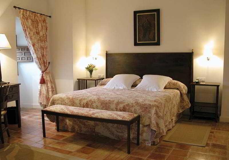 Номер Стандарт, Puerta De La Luna