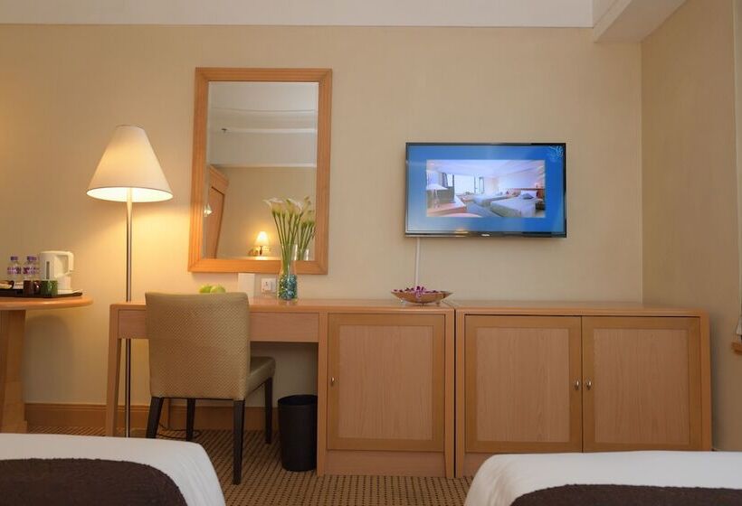 اتاق خانوادگی, Ramada Hong Kong Grand View