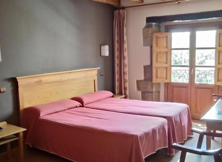 اتاق استاندارد یک نفره, San Roque