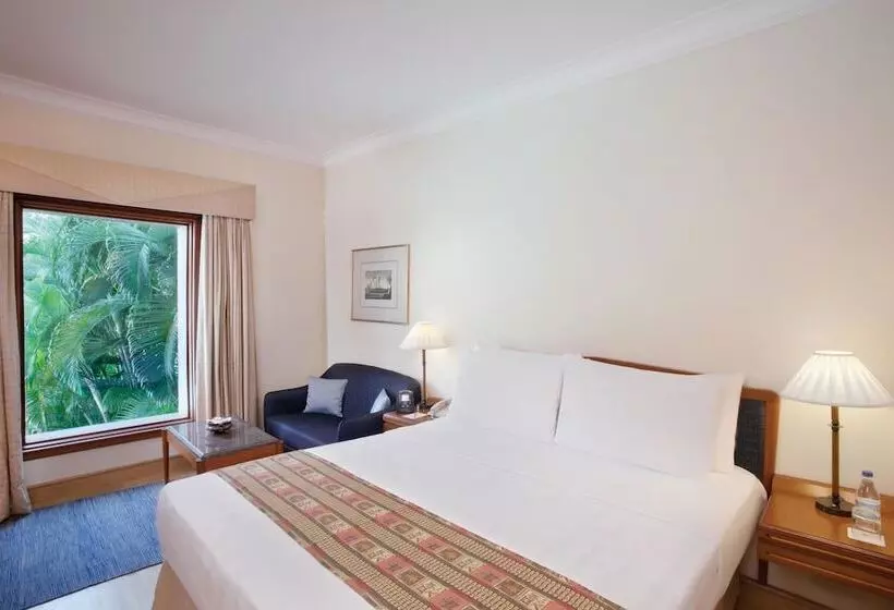 デラックスルーム, The Fern An Ecotel Hotel, Kochi