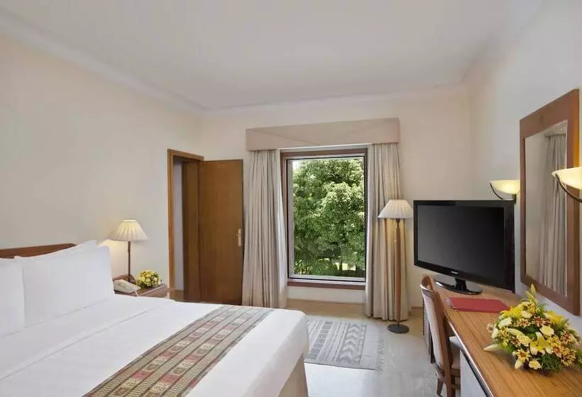 デラックスルーム, The Fern An Ecotel Hotel, Kochi