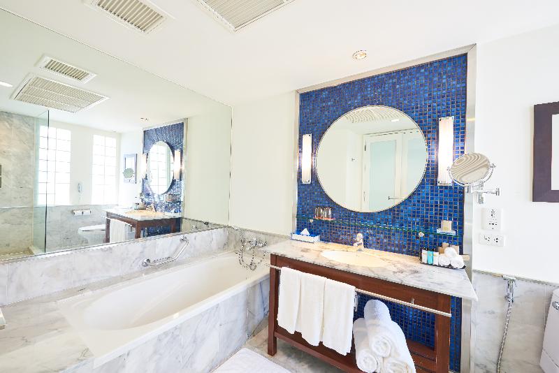 Quarto Deluxe, Triple Two Silom Boutique