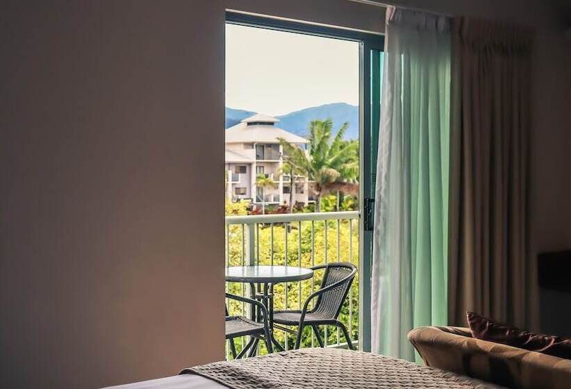 标准工作室, Heritage Cairns