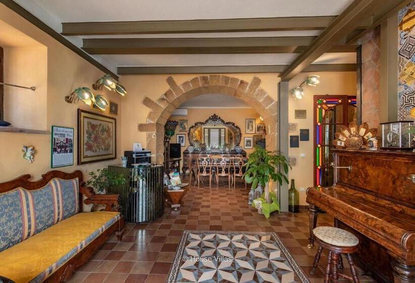 ガーデンビューデラックスルーム, Villa Nicolaci   Liberty Suites